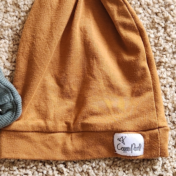Copper Pearl/ Little Co. Top Knot Baby Hat Bundle 5 hats included - Picture 5 of 8
